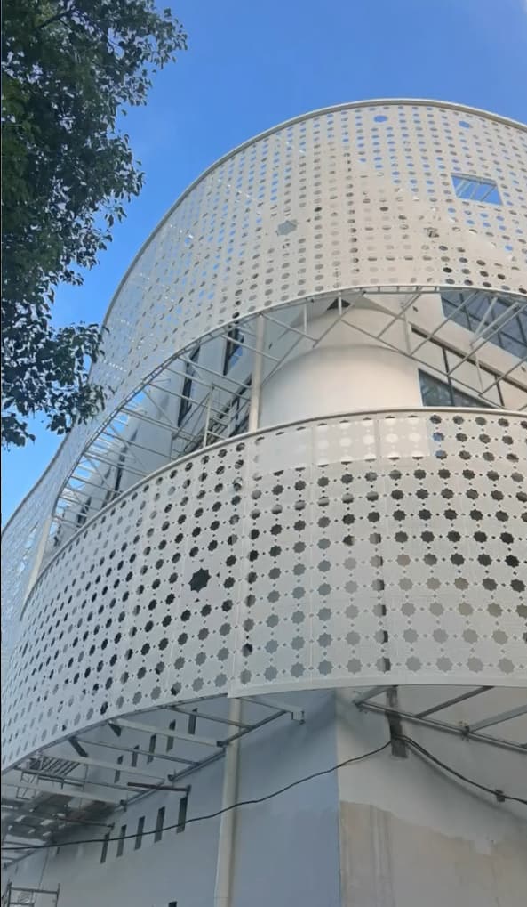 沖孔鋁單板定制
