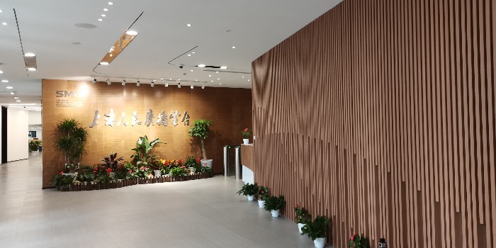 鋁單板有色差？鋁單板定制廠家中滬世業(yè)來告訴你